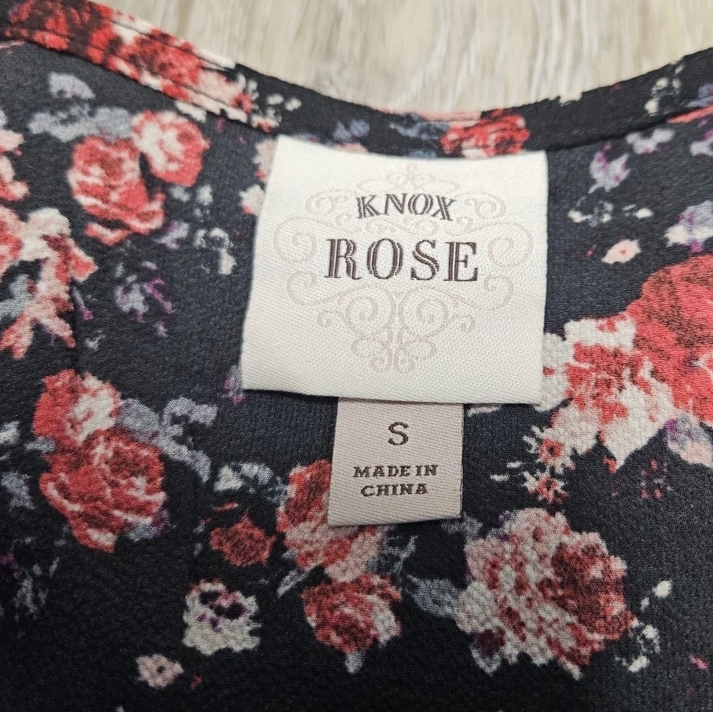 Knox Rose Floral Embroidered Tiered Relaxed Fit Peasant Top Blouse Womens Small - Picture 11 of 12